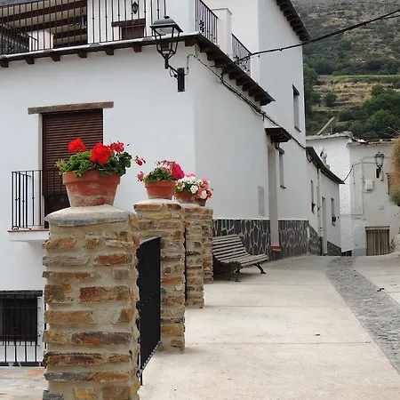 Casa-huerto La Juana Сasa de vacaciones Trevélez